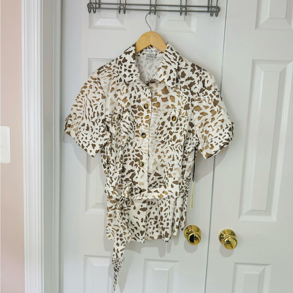 NWT 18 Susan Bristol Safari Belted Top Short Sleeve Shirt leopard print